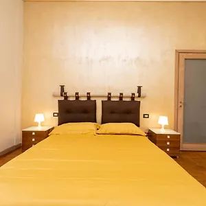 casemi-1-milano-centro.italymilanhotels.net/