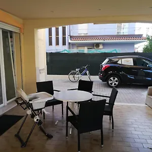 villa-amarcord.riccione-hotels.org/